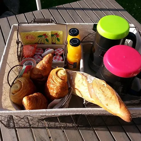 Holiday park Les Chalets De Pertuis 3*