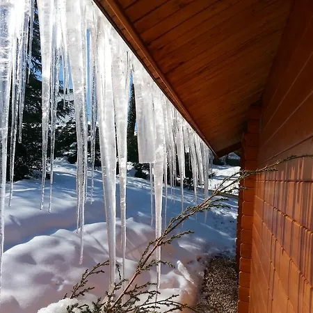 Les Chalets De Pertuis Holiday park