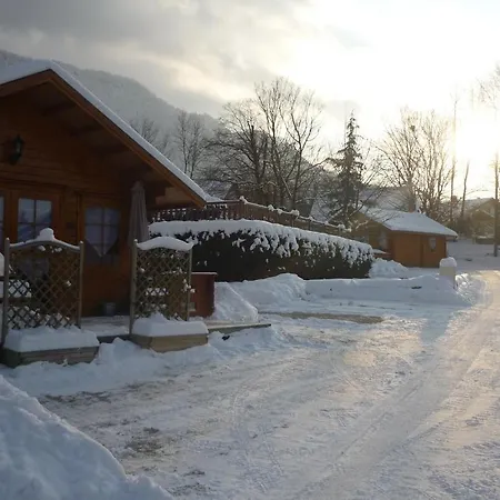Les Chalets De Pertuis Holiday park