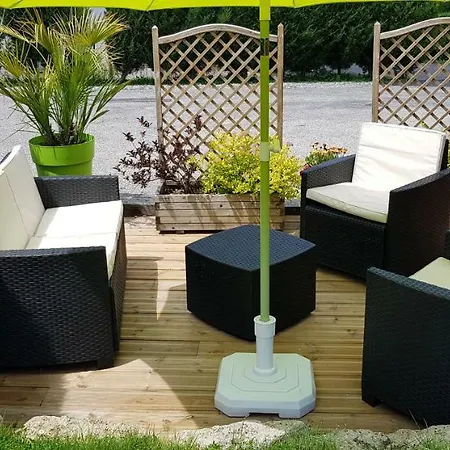Les Chalets De Pertuis Holiday park